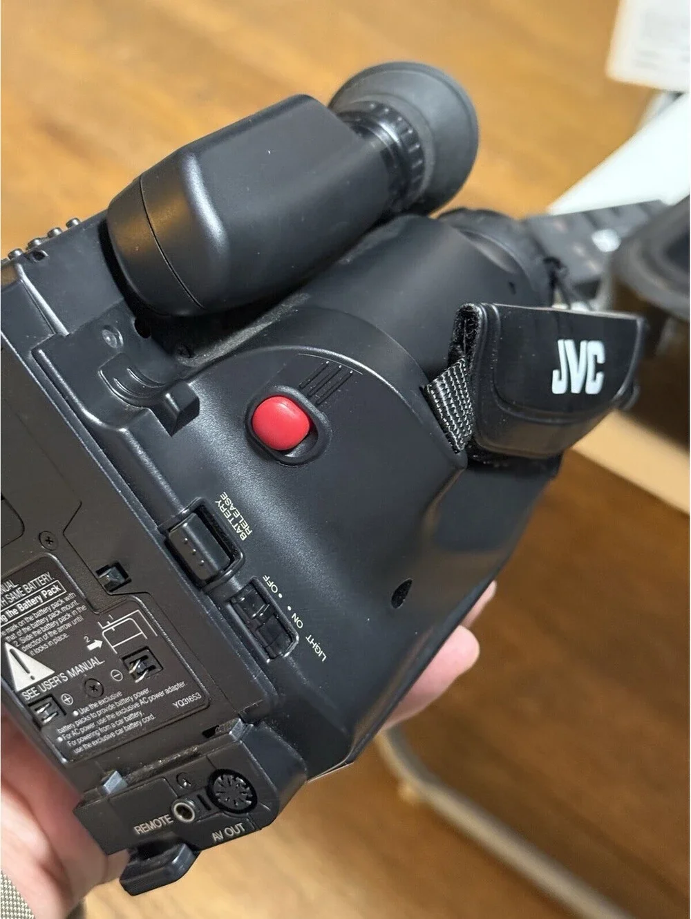 JVC GR-AX75U VHS C Camcorder, With Case , Cables , Manual , Working Great